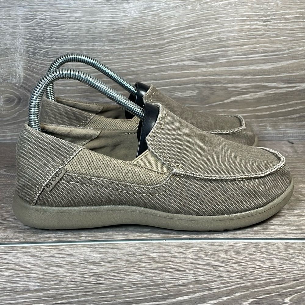 Crocs Santa Cruz II Khaki Canvas Big Boy Size 5 Slip On Loafers